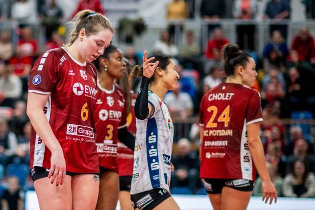 22 11 2024, Volleyball, Women, DVV Cup, Season 2024 2025, SC Potsdam Allianz MTV Stuttgart In the picture from l Eleanor Holthaus SC Potsdam Potsdam MBS Arena Potsdam Brandenburg Germany