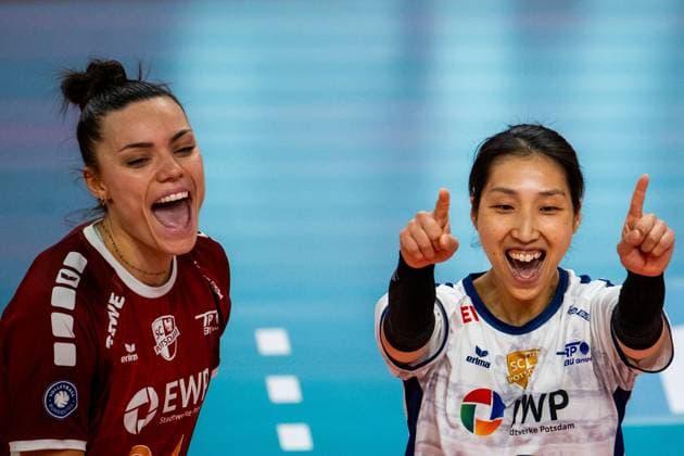 22 11 2024, Volleyball, Women, DVV Cup, Season 2024 2025, SC Potsdam Allianz MTV Stuttgart In the picture from l Jade Cholet SC Potsdam ,Yurika Bamba SC Potsdam Potsdam MBS Arena Potsdam Brandenburg Germany