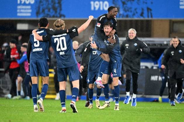 Paderborn, Home Deluxe Arena, 22 11 24, GER, Herren, 2 Bundesliga, Saison 2024 2025, SC Paderborn 07 1 FC Nuernberg Bild Calvin BRACKELMANN Paderborn jubilates after his goal for 3 2 Only for editorial use DFL regulations prohibit any use of photographs as image sequences and or quasi video NRW Germany