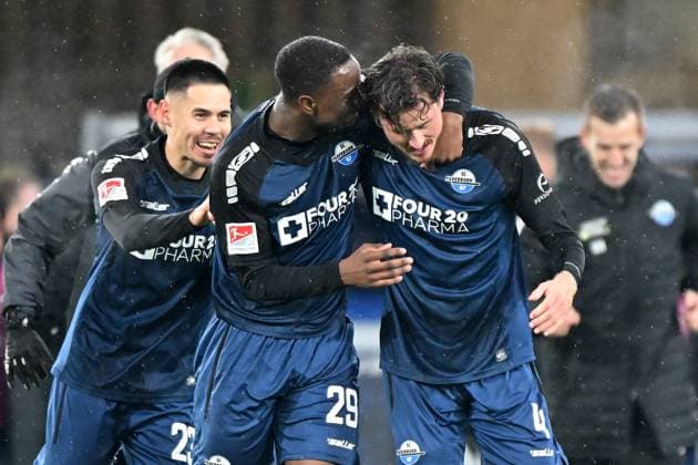 Paderborn, Home Deluxe Arena, 22 11 24, GER, Herren, 2 Bundesliga, Saison 2024 2025, SC Paderborn 07 1 FC Nuernberg Bild Calvin BRACKELMANN Paderborn jubilates after his goal for 3 2 Only for editorial use DFL regulations prohibit any use of photographs as image sequences and or quasi video NRW Germany