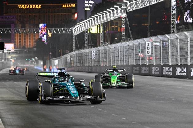 LAS VEGAS, NV - NOVEMBER 21: Aston Martin Aramco F1 Team driver Lance Stroll (18) of Canada races down Las Vegas Blvd during free practice 2 of the Formula 1 Heineken Las Vegas Grand Prix on November 21, 2024, at the Las Vegas Street Circuit in Las Vegas, Nevada. (Photo by Ken Murray Icon Sportswire) AUTO: NOV 21 F1 Heineken Silver Las Vegas Grand Prix EDITORIAL USE ONLY Icon241121180