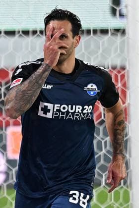 Paderborn, Home Deluxe Arena, 22 11 24, GER, Herren, 2 Bundesliga, Saison 2024 2025, SC Paderborn 07 1 FC Nuernberg Bild Adriano GRIMALDI Paderborn jubilates after his goal for 1 0 Only for editorial use DFL regulations prohibit any use of photographs as image sequences and or quasi video NRW Germany