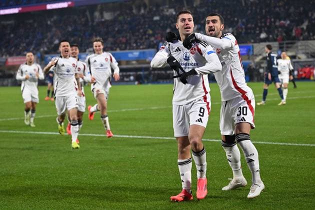 Paderborn, Home Deluxe Arena, 22 11 24, GER, Herren, 2 Bundesliga, Saison 2024 2025, SC Paderborn 07 1 FC Nuernberg Bild Stefanos TZIMAS Nuernberg jubilates after his goal for 1 2 Only for editorial use DFL regulations prohibit any use of photographs as image sequences and or quasi video NRW Germany