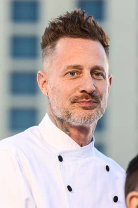 Formula 1 2024: F1 Las Vegas Grand Prix - Bellagio Fountain Club NOV 22 November 22, 2024: Chef Michael Voltaggio looks towards the camera during the Bellagio Fountain Club open house during the F1 Las Vegas Grand Prix Fan Experience in Las Vegas, NV. Christopher Trim CSM. (Credit Image: Â Christopher Trim Cal Media) Las Vegas Nevada United States of America EDITORIAL USE ONLY Copyright: xx ZUMA-20241122_zma_c04_116.jpg ChristopherxTrimx csmphotothree323319