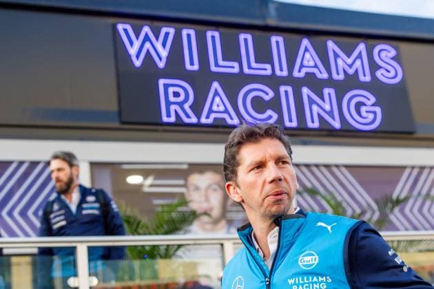 22nd November 2024; Las Vegas, Nevada, USA. F1 Las Vegas Grand Prix; FP3 and Qualifying Day; F1 Team Williams team principal James Vowles walks the paddock  ActionPlus12717843 BobxKupbens