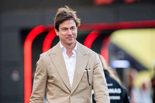 LAS VEGAS, NV - NOVEMBER 22: FP3 and Qualifying Day; F1 Team Mercedes team principal Toto Wolff walks in the paddock during The F1 Heineken Silver Las Vegas Grand Prix on November 22, 2024, at the Las Vegas Street Circuit in Las Vegas, Nevada. (Photo by Bob Kupbens Icon Sportswire) AUTO: NOV 22 F1 Heineken Silver Las Vegas Grand Prix EDITORIAL USE ONLY Icon24112216621