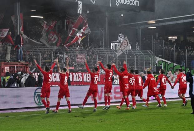Cologne players celebrate victory with their fans 22 11 2024, Football 2 Bundesliga, Matchday 13, Season 2024 2025 Preußen Münster 1 FC Köln 0 1 Muenster Preussenstadion Nordrhein Westfalen Germany Team2