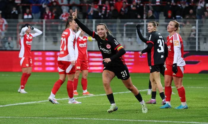 Tanja Pawollek cheers after 0 1 Joy Emotion Cheering Sport Football Soccer Women Women DFB Cup Round of 16 Season 2024 2025 22 11 2024 1 FC Union Berlin vs SG Eintracht Frankfurt SGE DFL regulations prohibit any use of photographs as image sequences and or quasi video