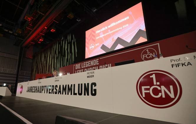 23 11 2024 Football season 2024 2025 2 Football Bundesliga Annual General Meeting Annual General Meeting JHV 2024 Sports photo Zink DaMa xdaxmax Symbol image Symbol photo Feature Impression Podium before the start of the JHV