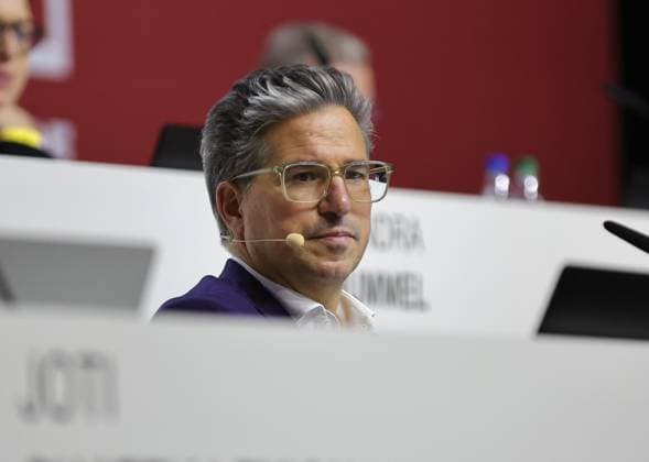 23 11 2024 Soccer Season 2024 2025 2 Soccer Bundesliga General Meeting Annual General Meeting JHV 2024 Sportfoto Zink DaMa xdaxmax Stefan Heim Chief Financial Officer for Accounting Controlling and Financial Accounting 1 FC Nürnberg FCN thoughtful