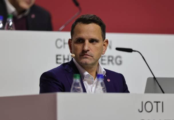 23 11 2024 Soccer Season 2024 2025 2 Soccer Bundesliga General Meeting Annual General Meeting JHV 2024 Sportfoto Zink DaMa xdaxmax Joti Chatzialexiou Board of Directors Sport 1 FC Nürnberg FCN thoughtful