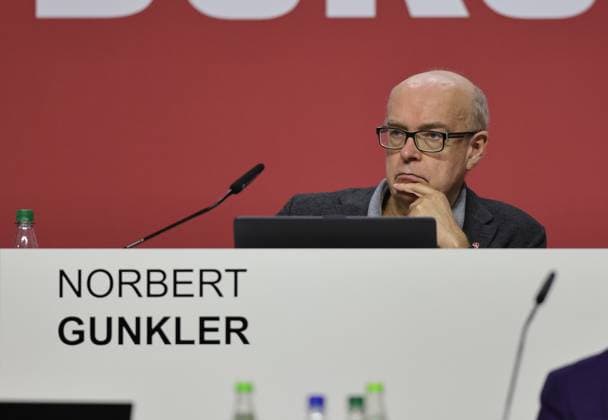 23 11 2024 Football season 2024 2025 2 Football Bundesliga General Meeting Annual General Meeting JHV 2024 Sportfoto Zink DaMa xdaxmax Norbert Gunkler Member of the Supervisory Board 1 FC Nürnberg FCN pensive
