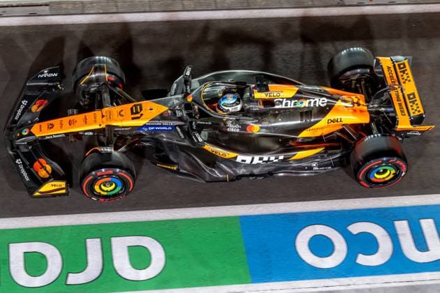 LAS VEGAS, UNITED STATES: Oscar Piastri, racing for the McLaren F1 team during the 2024 Formula 1 Las Vegas Grand Prix at the Las Vegas Street Circuit in Las Vegas, United States