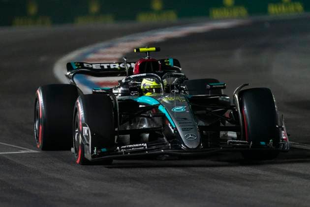 British Formula One driver Lewis Hamilton of Mercedes-AMG Petronas in action during qualifying for the Formula One Las Vegas Grand Prix at the Las Vegas Strip Circuit in Las Vegas on Friday, November 22, 2024.  LAV2024112260 GREGxNASH