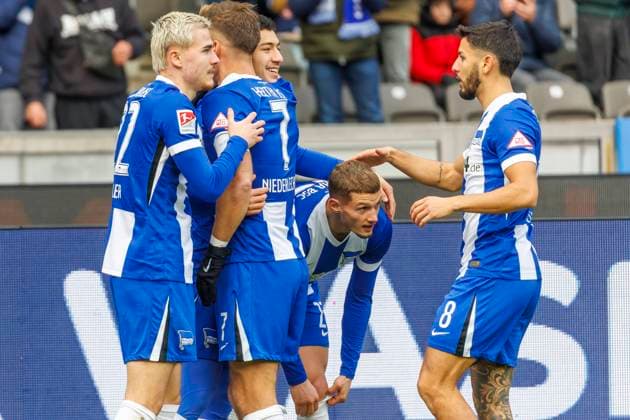 Berlin, 23 11 24, Soccer, 2 Bundesliga, Matchday 13, Hertha BSC SSV Ulm 1846, Olympiastadion Berlins Ibrahim Maza scores the 1 0 and celebrates with his teammates DFL regulations and DFB regulations prohibit any use of photographs as image sequences and or quasi video, Foto Andreas Gora Hertha BSC SSV Ulm 1846