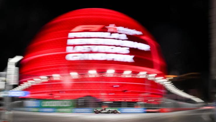 November 23, 2024, Las Vegas, Nevada, USA: Moments from the track with the stunning sphere during the Formula One Qualifying of the Las Vegas Grand Prix. Las Vegas USA - ZUMAo117 20241123_zsp_o117_050 Copyright: xMikaelxOnax