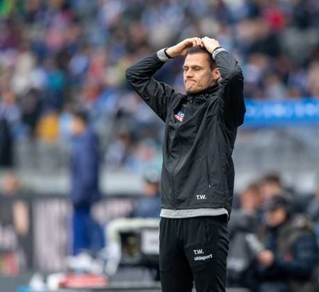 Soccer, Men, Season 2024 2025, 2 Bundesliga 13 Matchday , Hertha BSC SSV Ulm, Coach Thomas Wörle SSV Ulm , 23 11 2024, Copyright: xSebastianxRäppold MatthiasxKochx