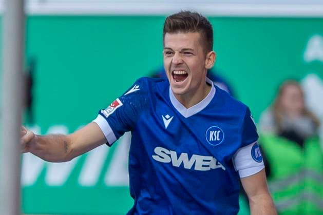 Fürth, Germany 23 November 2024 2 Liga 2024 2025 SpVgg Greuther Fürth vs Karlsruher SC In the picture goal scorer Budu Zivzivadze KSC cheers after his goal to 1 1 DFL regulations prohibit any use of photographs as image sequences and or quasi video Sportpark Ronhof Thomas Sommer Bayern Copyright: xFotostandx xSchäferx