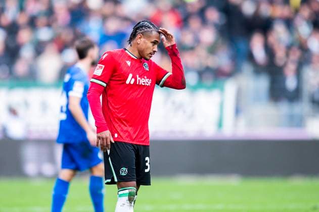 23 11 2024 Soccer, 2024 2025, 2 Bundesliga, Matchday 13, Hannover 96 SV Darmstadt 98 Monju Momuluh Hannover DFL REGULATIONS PROHIBIT ANY USE OF PHOTOGRAPHS AS IMAGE SEQUENCES AND OR QUASI VIDEO Hannover Lower Saxony Germany Heinz von Heiden Arena