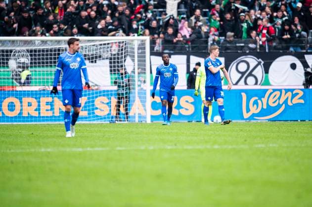 23 11 2024 Soccer, 2024 2025, 2 Bundesliga, Matchday 13, Hannover 96 SV Darmstadt 98 L R Philipp Förster Darmstadt , Merveille Papela Darmstadt , Clemens Riedel Darmstadt DFL REGULATIONS PROHIBIT ANY USE OF PHOTOGRAPHS AS IMAGE SEQUENCES AND OR QUASI VIDEO Hannover Lower Saxony Germany Heinz von Heiden Arena