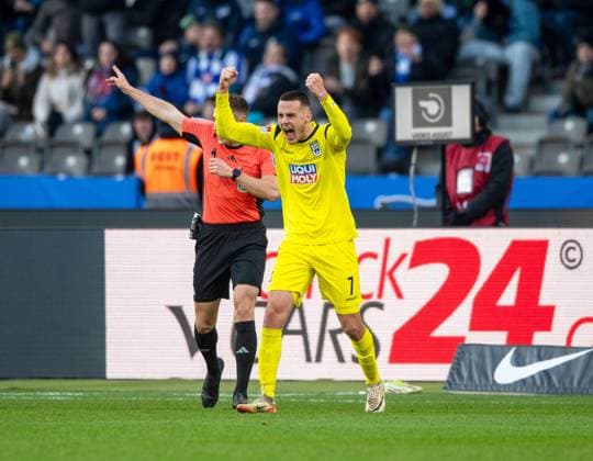 Soccer, Men, Season 2024 2025, 2 Bundesliga 13 Matchday , Hertha BSC SSV Ulm, Bastian Allgeier SSV Ulm cheers, 23 11 2024, Copyright: xSebastianxRäppold MatthiasxKochx