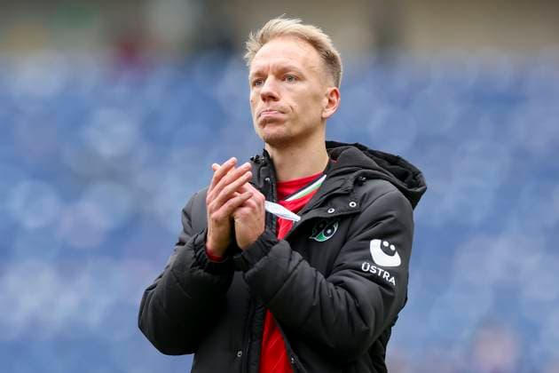 Havard Nielsen Hannover 96 looks disappointed, 2 Bundesliga, Hannover 96 vs SV Darmstadt 98, Heinz von Heiden Arena on November 23, 2024 in Hanover, Germany Photo by Marco Steinbrenner DeFodi Images Havard Nielsen Hannover 96 looks disappointed, 2 Bundesliga, Hannover 96 vs SV Darmstadt 98, Heinz von Heiden Arena, November 23, 2024 in Hanover, Germany Photo by Marco Steinbrenner DeFodi Images DFB DFL REGULATIONS PROHIBIT ANY USE OF PHOTOGRAPHS AS IMAGE SEQUENCES AND OR QUASI VIDEO Defodi 700 hannover darmstadt 20241123 081 Defodi-700 DFB DFL REGULATIONS PROHIBIT ANY USE OF PHOTOGRAPHS AS IMAGE SEQUENCES AND OR QUASI-VIDEO.