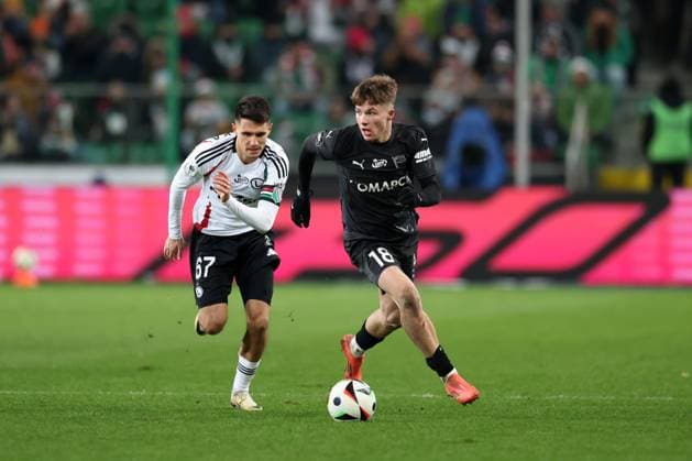 WARSZAWA 23.11.2024 MECZ 16. KOLEJKA PKO EKSTRAKLASA SEZON 2024 25 --- POLISH FOOTBALL TOP LEAGUE MATCH IN WARSAW: LEGIA WARSZAWA - CRACOVIA KRAKOW BARTOSZ KAPUSTKA FILIP ROZGA FOT. PIOTR KUCZA FOTOPYK NEWSPIX.PL --- newspix.pl 