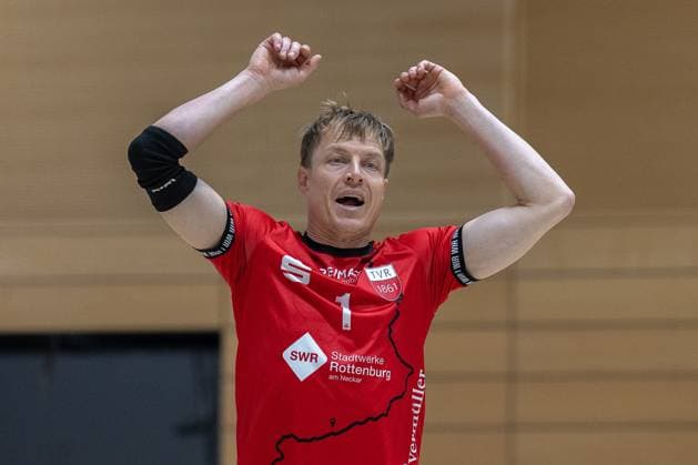 Dirk Mehlberg TV Rottenburg, 01 , single picture, single photo, portrait, portraet, cheers, jubilation, positive emotions, positive emotion, SV Schwaig Volleyball TV Rottenburg, Volleyball, 2 Bundesliga Sued, 6 Matchday, 23 11 2024 SV Schwaig Volleyball TV Rottenburg, Volleyball, 2 Bundesliga Sued, 6 Matchday, 23 11 2024 Schwaig Copyright: xEibner-Pressefoto G.xSantemizx EP_GSZ