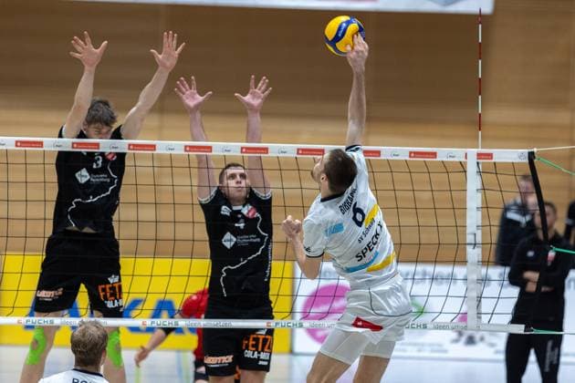 Jan Huber TV Rottenburg, 03 , Jakob Elsaesser TV Rottenburg, 04 , Max Bibrack SV Schwaig, 06 , SV Schwaig Volleyball TV Rottenburg, Volleyball, 2 Bundesliga Sued, 6 Matchday, 23 11 2024 SV Schwaig Volleyball TV Rottenburg, Volleyball, 2 Bundesliga Sued, 6 Matchday, 23 11 2024 Schwaig Copyright: xEibner-Pressefoto G.xSantemizx EP_GSZ