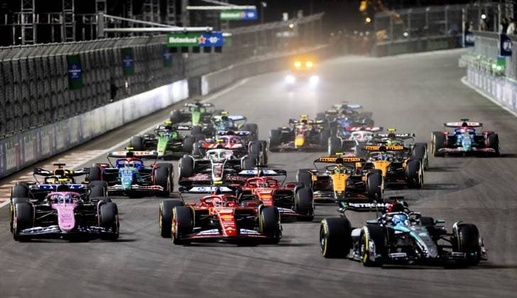 LAS VEGAS - Max Verstappen (Red Bull Racing), Pierre Gasly (Alpine), Carlos Sainz (Ferrari) and George Russell (Mercedes) in action during the Las Vegas Grand Prix. ANP SEM VAN DER WALv xVIxANPxSportx xxANPxIVx 514142773 originalFilename: 514142773.jpg