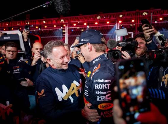 LAS VEGAS - Max Verstappen (Red Bull Racing) celebrates winning his fourth world title with Christian Horner (Red Bull Racing) after the Las Vegas Grand Prix. ANP SEM VAN DER WAL xVIxANPxSportx xxANPxIVx 514146489 originalFilename: 514146489.jpg