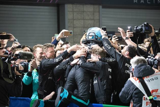 George Russell UK, Mercedes AMG Petronas F1 Team 63 , Winner of the Las Vegas Grand Prix USA, Formula 1 World Championship, Las Vegas Grand Prix, Las Vegas Strip Circuit, 23 11 2024 USA, Formula 1 World Championship, Las Vegas Grand Prix, Las Vegas Strip Circuit, 23 11 2024 Las Vegas Copyright: xEibner-Pressefoto ThomasxFuesslerx EP_TFR