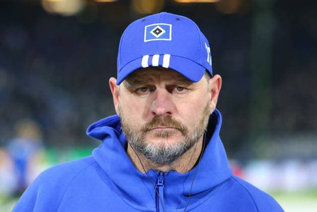GER, Hamburg, Fußball, DFB, HSV vs FC Schalke 04 , im Volkspark Stadion, 23 11 2024, Trainer Steffen Baumgart Hamburger SV DFL regulations prohibit any use of photographs as image sequences and or quasi video Copyright: HMBxMedia FernandoxSoares