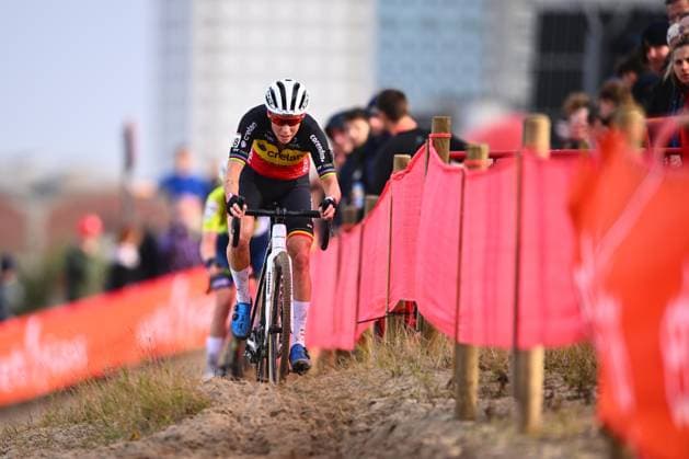 UCI Cyclocross World Cup Antwerpen 2024 ANTWERPEN, BELGIUM - NOVEMBER 24 : Cant Sanne (BEL) of Crelan - Corendon in action during the 1st leg of the UCI Cyclocross World Cup series 2024-2025 in Antwerpen, Belgium, 24 11 2024 Antwerpen Belgium  Copyright: x Creator x