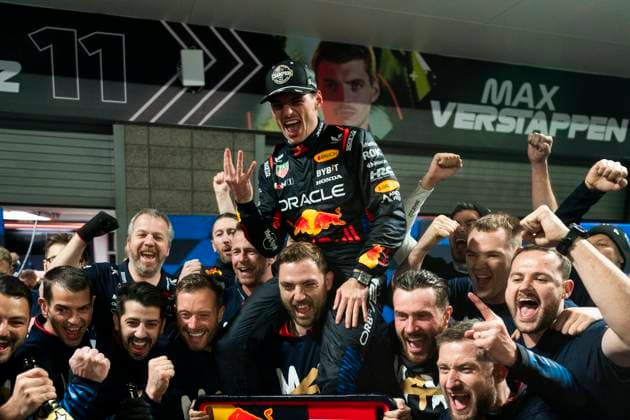Red Bull Racing take a photo with Dutch Formula One driver Max Verstappen after clinching his fourth drivers World Championship, WM, Weltmeisterschaft following the Formula One Las Vegas Grand Prix at the Las Vegas Strip Circuit in Las Vegas on Sunday, November 24, 2024.  LAV2024112416 GREGxNASH