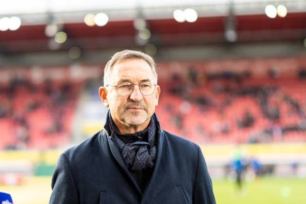 24 11 2024, Football, GER, Season, 2 Liga, Season 2024 2025, 13 Matchday, SSV Jahn Regensburg 1 FC Magdeburg Achim Beierlorzer Managing Director Sport SSV Jahn Regensburg DFL REGULATIONS PROHIBIT ANY USE OF PHOTOGRAPHS AS IMAGE SEQUENCES AND OR QUASI VIDEO Regensburg Bayern Germany Jahnstadion Regensburg