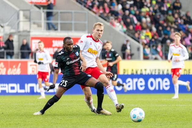 24 11 2024, Football, GER, Season, 2 Liga, Season 2024 2025, Matchday 13, SSV Jahn Regensburg 1 FC Magdeburg DFL REGULATIONS PROHIBIT ANY USE OF PHOTOGRAPHS AS IMAGE SEQUENCES AND OR QUASI VIDEO Regensburg Bayern Germany Jahnstadion Regensburg