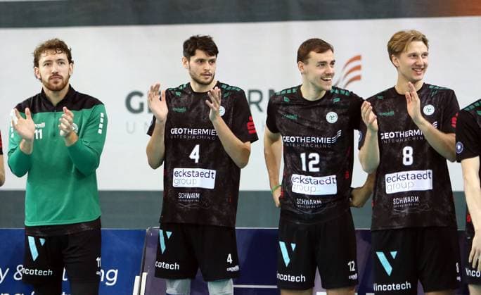 Joy among Haching players, He Volleyball, DVV Cup quarter-final 2024 25, TSV Haching Muenchen vs VfB Friedrichshafen, Geothermie Arena, Unterhaching, 24 11 24, Copyright: