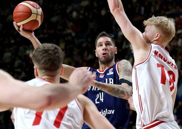 Serbia v Denmark, group G, FIBA Eurobasket 2025 qualifier Serbia s Stefan Jovic in action during group G FIBA Eurobasket 2025 qualifying basketball match between Serbia and Denmark in Belgrade, Serbia on Nov. 24, 2024. photo: Pedja Milosavljevic STARSPORT Belgrade Serbia Copyright: xPedjaxMilosavljevic STARSPORTx