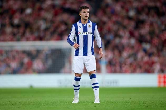 Athletic Club v Real Sociedad - LaLiga EA Sports Martin Zubimendi of Real Sociedad looks on during the LaLiga EA Sports match between Athletic Club and Real Sociedad at San Mames on November 24, 2024, in Bilbao, Spain. Bilbao San Mames Basque Country Spain RL_ATHvRSO_000057 Copyright: xRicardoxLarreinax