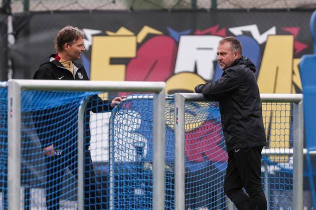 November 25, 2024, Sant Joan Despi, Barcelona, SPAIN: Hansi Flick, head coach during the training day of FC Barcelona, Barca ahead UEFA Champions League, football match against Stade Brestois 29 at Ciudad Esportiva Joan Gamper on November 25, 2024 in Sant Joan Despi, Barcelona, Spain. Sant Joan Despi SPAIN - ZUMAa181 20241125_zaa_a181_003 Copyright: xJavierxBorregox