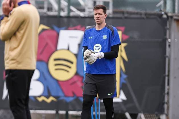 November 25, 2024, Sant Joan Despi, Barcelona, SPAIN: Wojciech Szczesny during the training day of FC Barcelona, Barca ahead UEFA Champions League, football match against Stade Brestois 29 at Ciudad Esportiva Joan Gamper on November 25, 2024 in Sant Joan Despi, Barcelona, Spain. Sant Joan Despi SPAIN - ZUMAa181 20241125_zaa_a181_005 Copyright: xJavierxBorregox