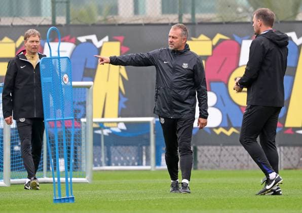 FC Barcelona, Barca Training Before Champions League Match Against Brest Hansi Flick participates in FC Barcelona training at the Joan Gamper sports city before the Champions League match against Stade Brestois 29 in Barcelona, Spain, on November 25, 2024. Barcelona Spain  Copyright: xUrbanandsportx originalFilename:urbanandsport-fcbarcel241125_npvvu.jpg