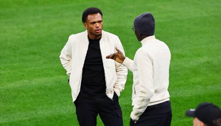 RB Leipzig pitch inspection Champions League Milan, 25 11 2024, Giuseppe Meazza Stadium, Football, Champions League, Matchday 1, RB Leipzig vs Inter Milan on 26 11 2024 , RB Leipzig pitch inspection , In the picture Lois Openda 11, RB Leipzig and team coach Babacar Baba N Diaye RB Leipzig , Picture Point