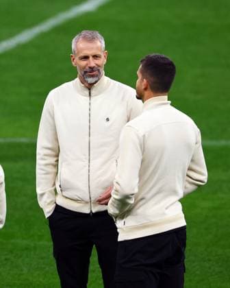RB Leipzig pitch inspection Champions League Milan, 25 11 2024, Giuseppe Meazza Stadium, Football, Champions League, Matchday 1, RB Leipzig vs Inter Milan on 26 11 2024 , RB Leipzig pitch inspection , In the picture coach Marco Rose, RB Leipzig, Andre Silva 19, RB Leipzig , Picture Point