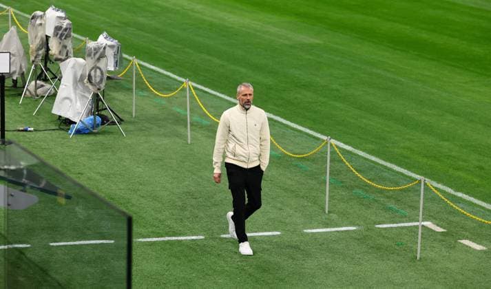 RB Leipzig pitch inspection Champions League Milan, 25 11 2024, Giuseppe Meazza Stadium, Football, Champions League, Matchday 1, RB Leipzig vs Inter Milan on 26 11 2024 , RB Leipzig pitch inspection , In the picture coach Marco Rose, RB Leipzig , Picture Point