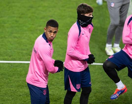 From left Samuel Lino, Rodrigo Riquelme of Atletico Madrid in action during the training session prior to the UEFA Champions League, round 5, match AC Sparta Praha vs Atletico Madrid, in Prague, Czech Republic, on November 25, 2024. (CTKxPhoto MichaelaxRihova) CTKPhotoP2024112506936  CTKPhotoP2024112506936