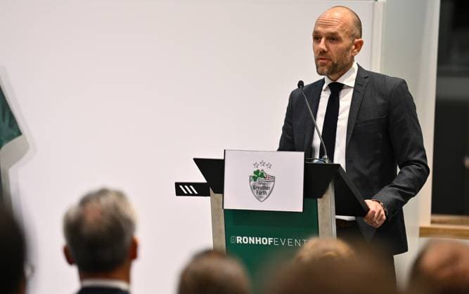 25 11 2024 SpVgg Greuther Fürth Fuerth General Meeting 2024 xwoxzix Holger Schwiewagner Managing Director Vice President SpVgg Greuther Fürth