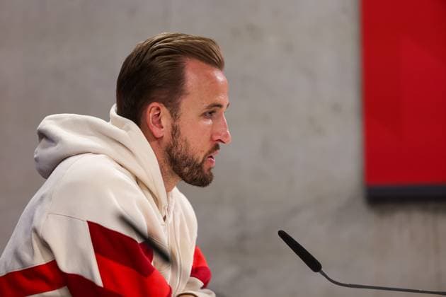 Harry Kane FC Bayern Muenchen, 09 at the press conference, Ger, International press conference, FC Bayern Muenchen, Football, UEFA Champions League, Matchday 5, 2024 2025 season, 25 11 2024, Ger, International press conference, FC Bayern Muenchen, Football, UEFA Champions League, Matchday 5, 2024 2025 season, 25 11 2024 Muenchen Copyright: xEibner-Pressefoto JennixMaulx EP_JML