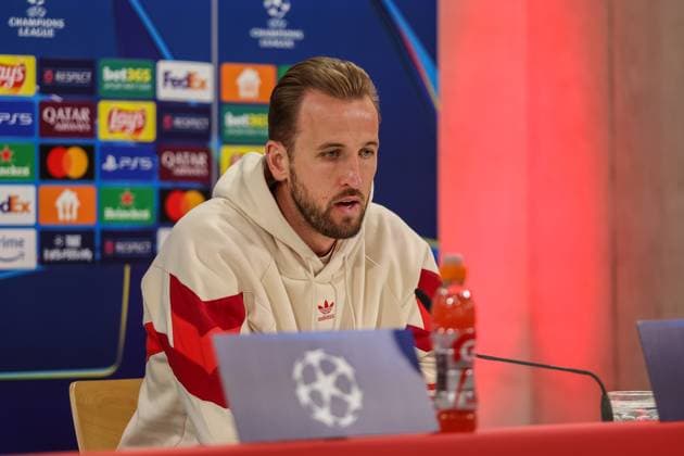 Harry Kane FC Bayern Muenchen, 09 at the press conference, Ger, International press conference, FC Bayern Muenchen, Football, UEFA Champions League, Matchday 5, 2024 2025 season, 25 11 2024, Ger, International press conference, FC Bayern Muenchen, Football, UEFA Champions League, Matchday 5, 2024 2025 season, 25 11 2024 Muenchen Copyright: xEibner-Pressefoto JennixMaulx EP_JML